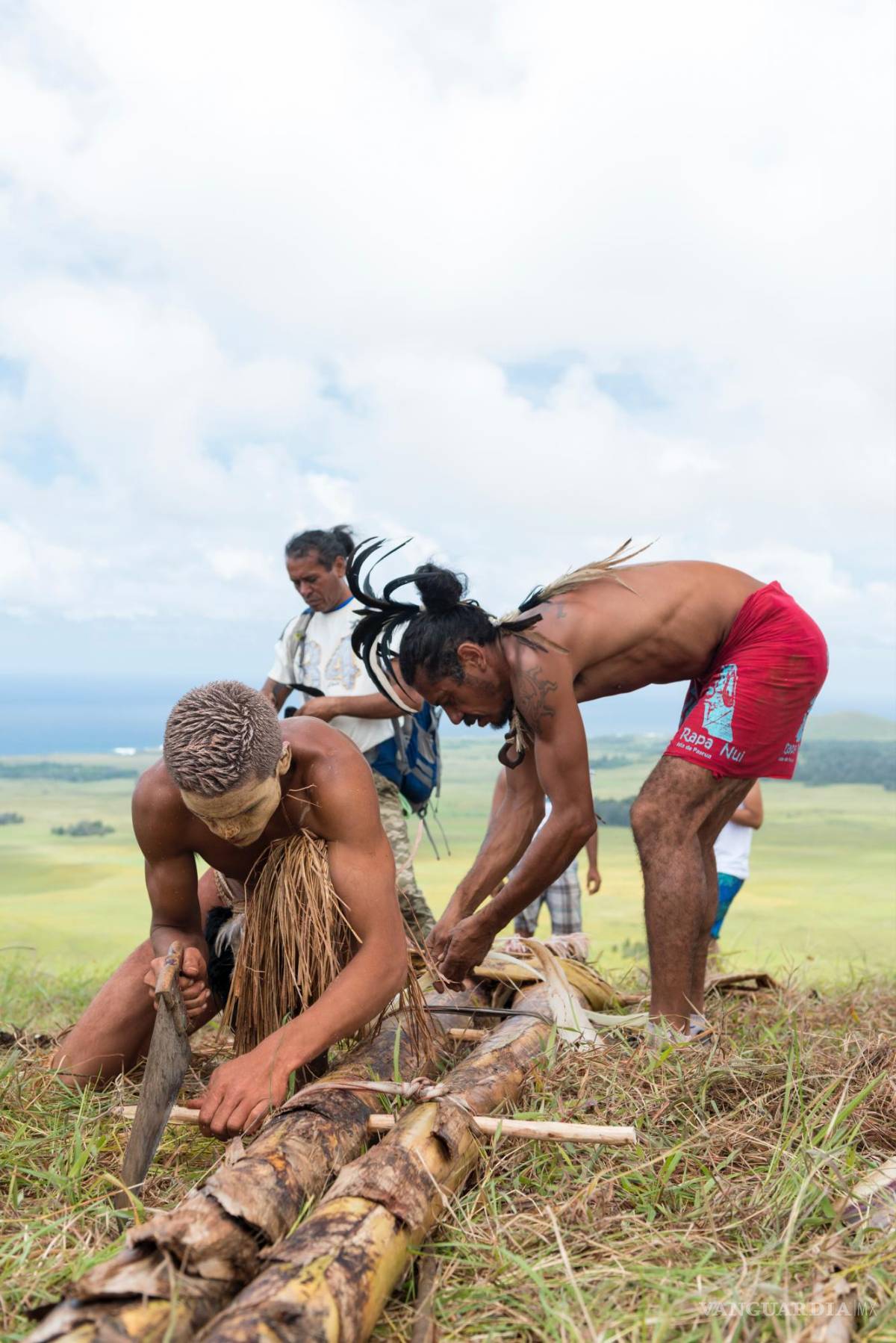 $!Festival Tapati en Rapa Nui, delizamiento de troncos.