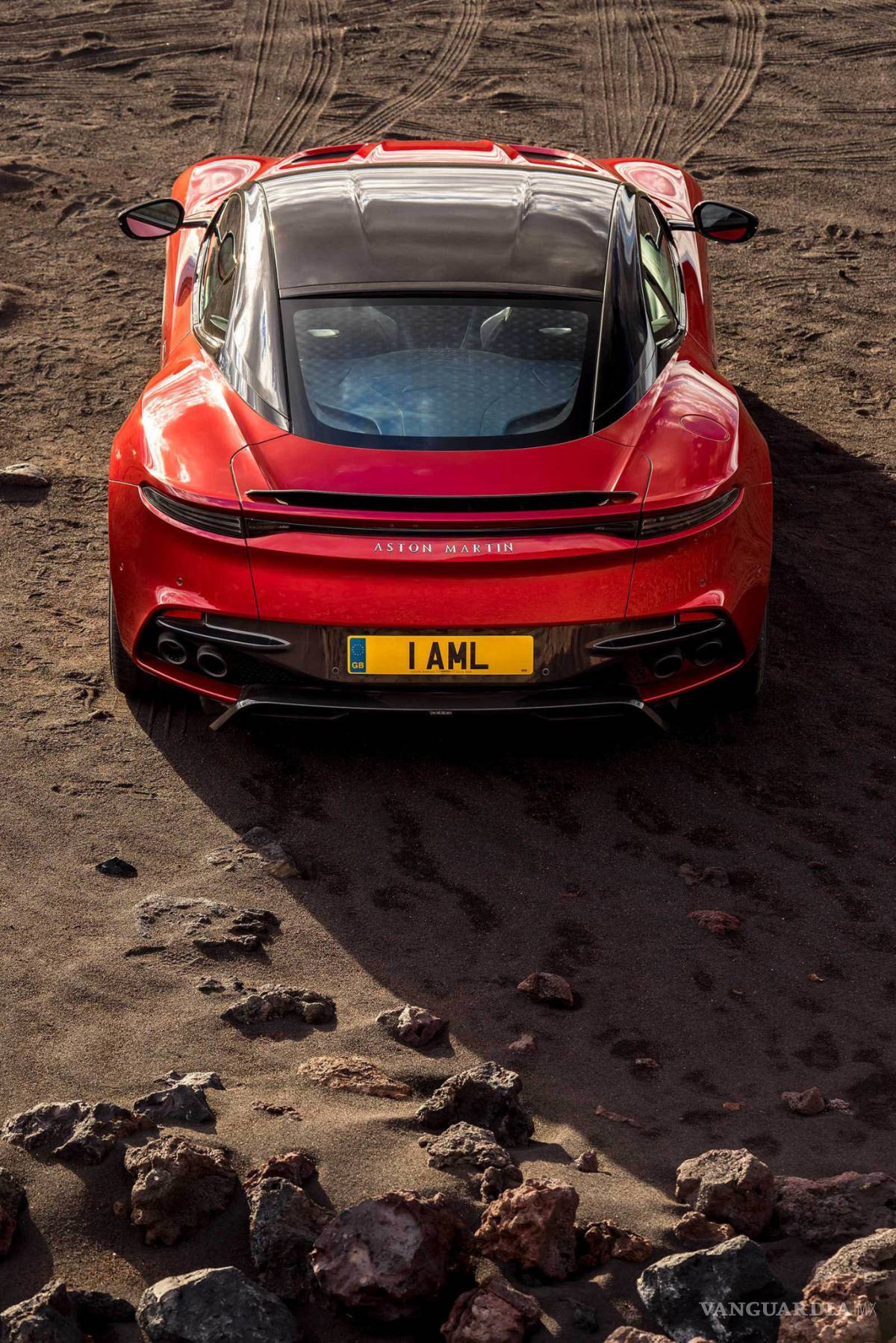 $!Aston Martin DBS Superleggera, un Gran Turismo muy rápido y muy elegante