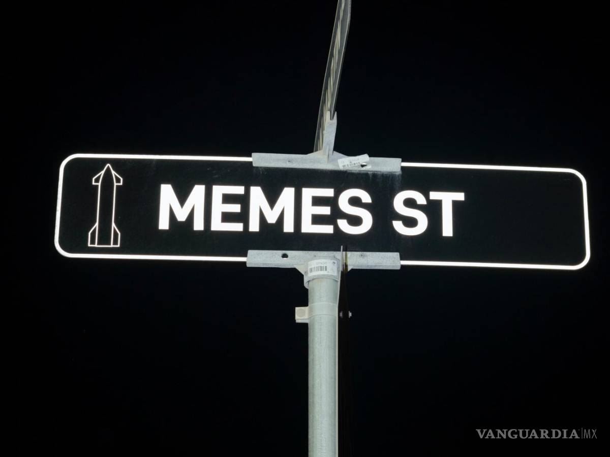 $!Un cartel de la calle Memes Street, la calle principal, en Boca Chica, Texas.