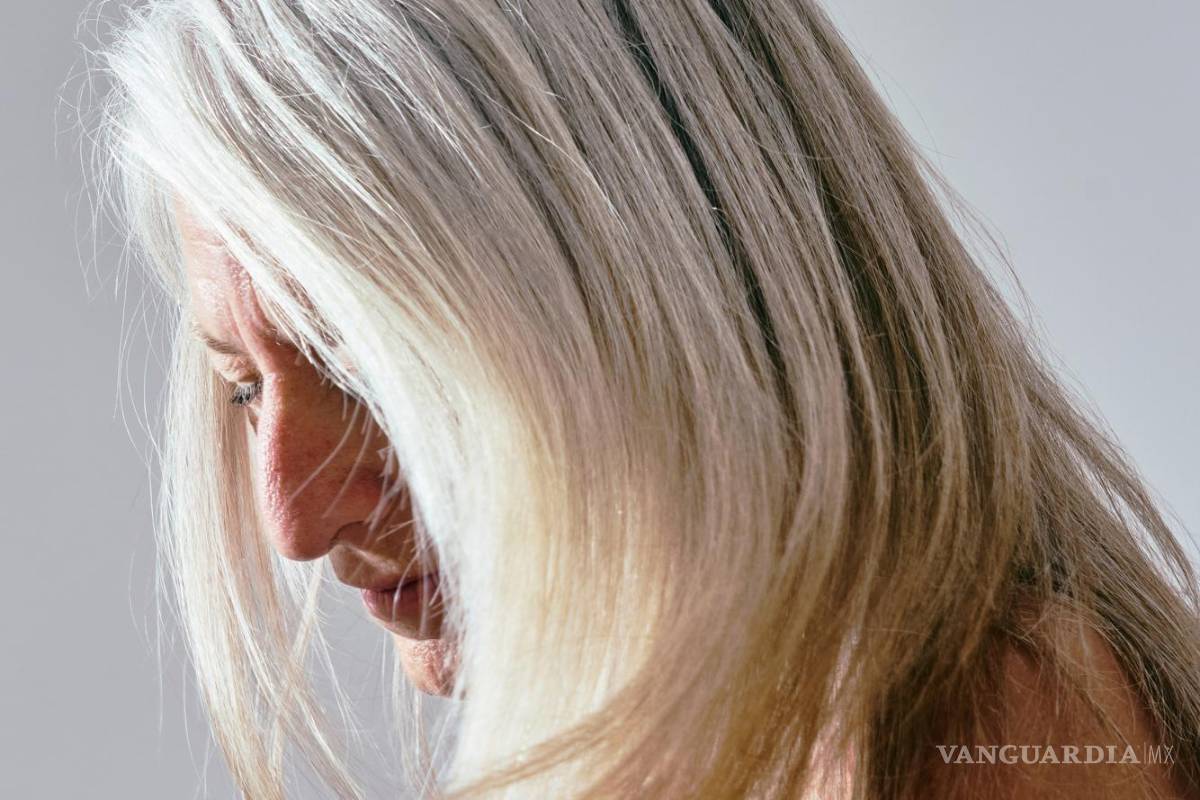 ¿El estrés puede sacarte canas?