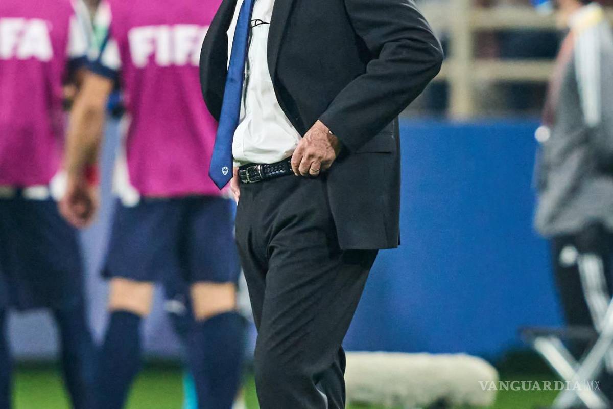 Javier Aguirre pidió disculpas; califica como un ‘fracaso absoluto’ la derrota