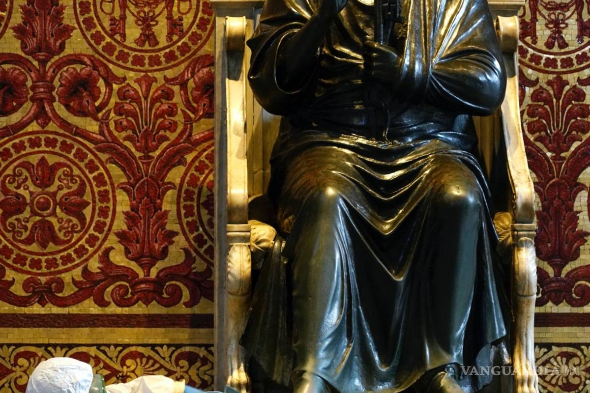 $!Basílica San Pedro es sometida a una inédita desinfección para su reapertura