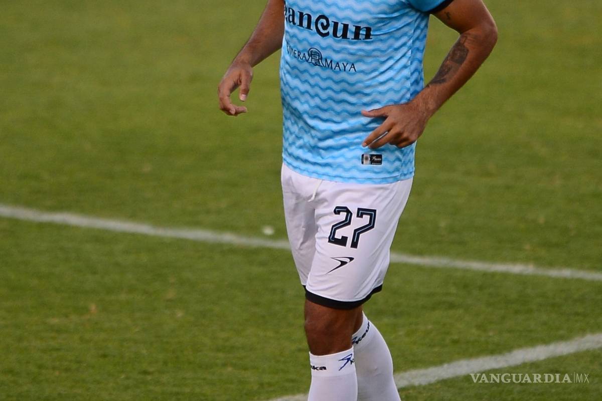 Llega ‘Chuletita’ Orozco a Guatemala, firma con Xelajú MC