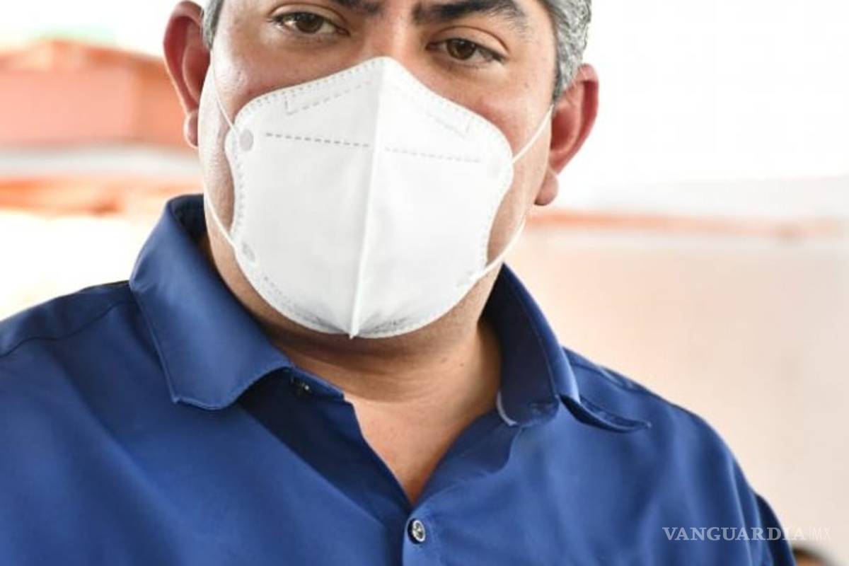 Exhorta alcalde de Monclova a no dejar de usar cubrebocas