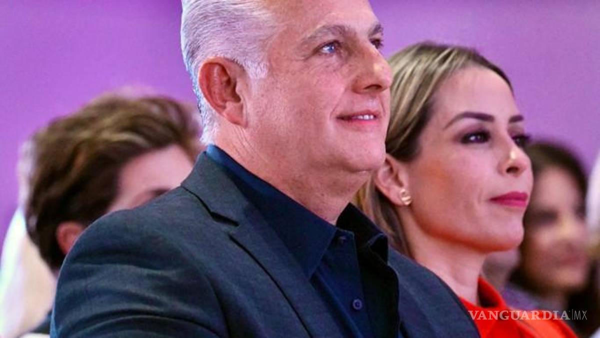 Selina Bremer de Cepeda rinde su primer informe de actividades al frente del DIF