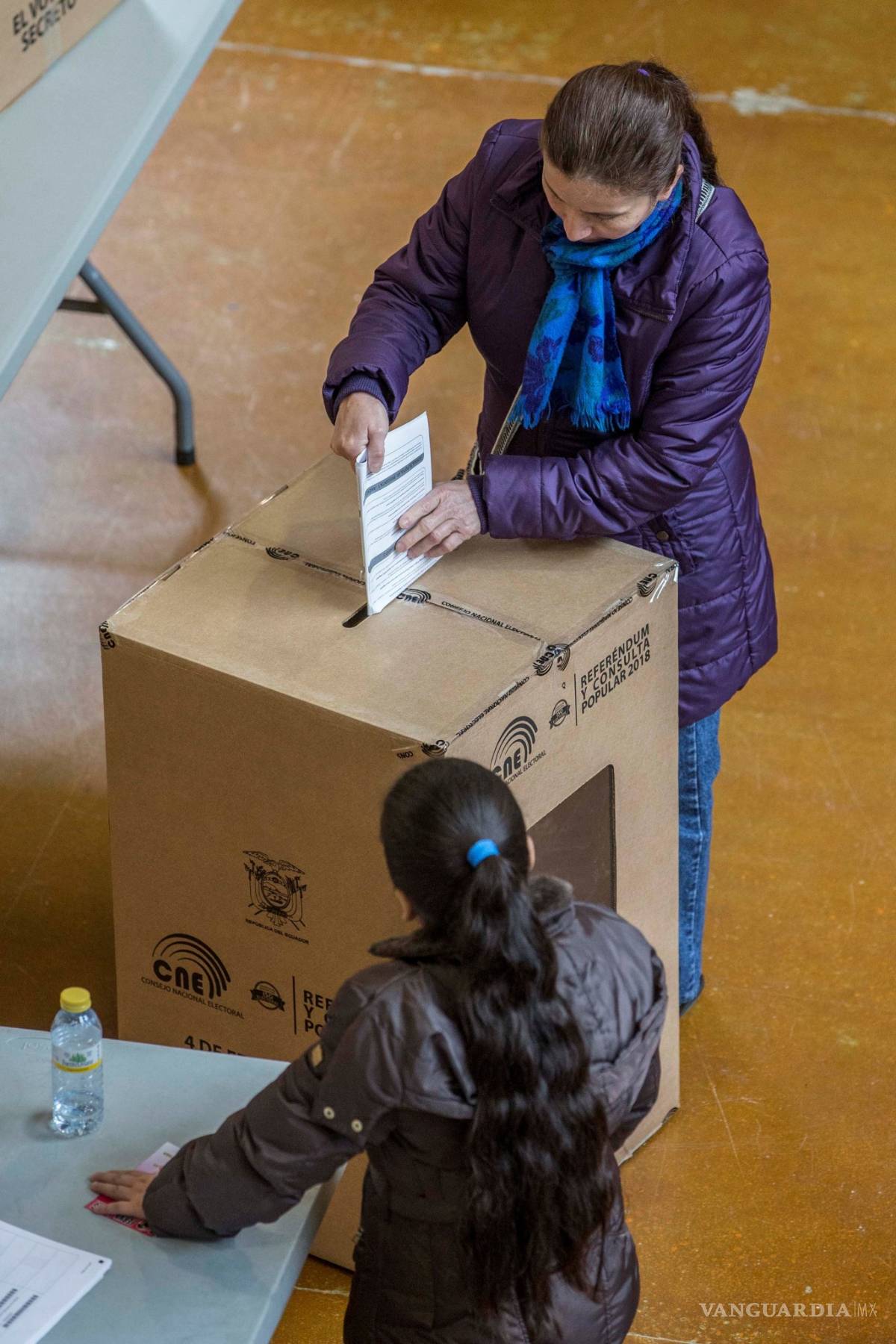 $!Triunfa el "sí" en Ecuador y pone fin a la reelección indefinida