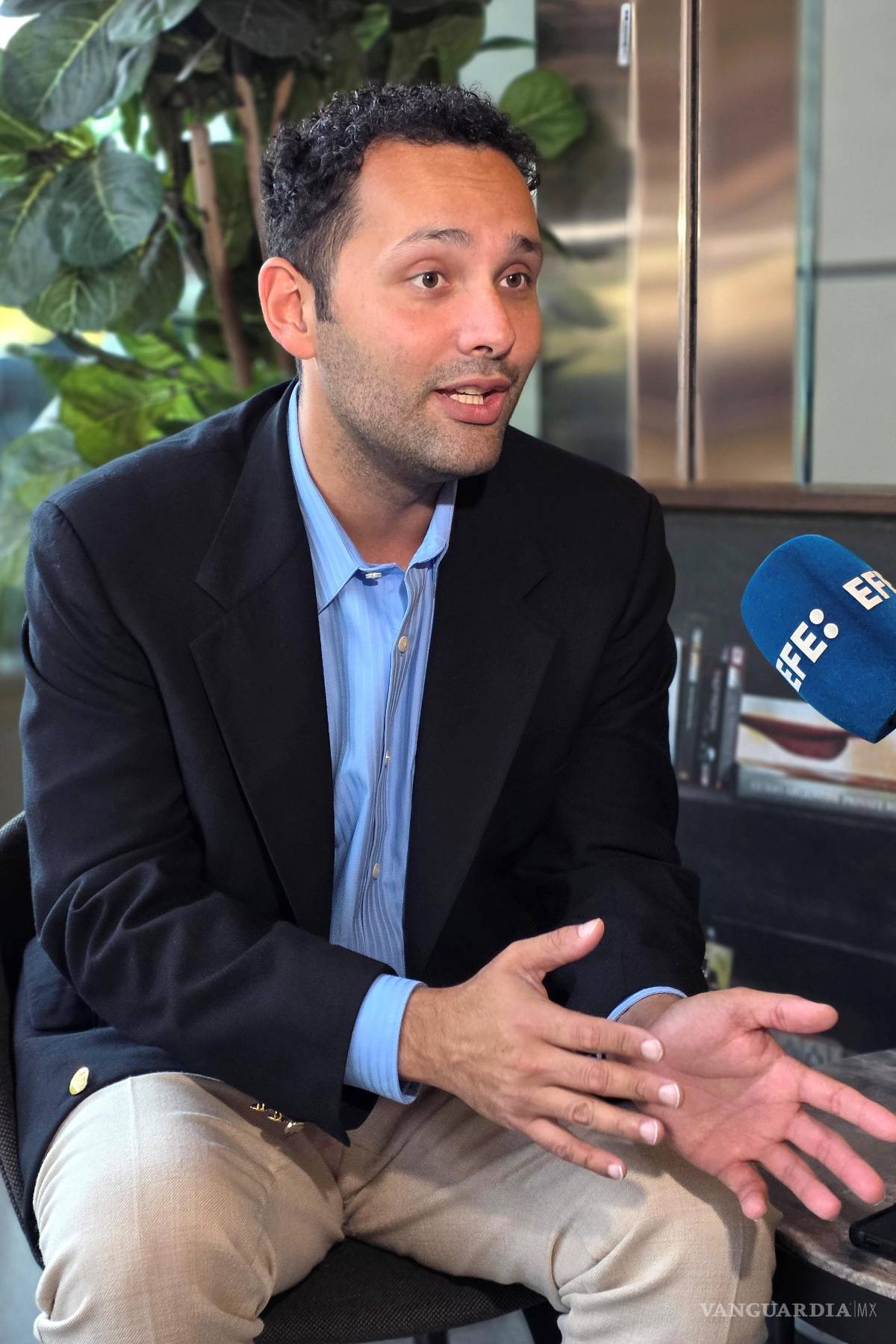 $!Bryan Calvo quien será el alcalde más joven de Hialeah a sus 28 años.