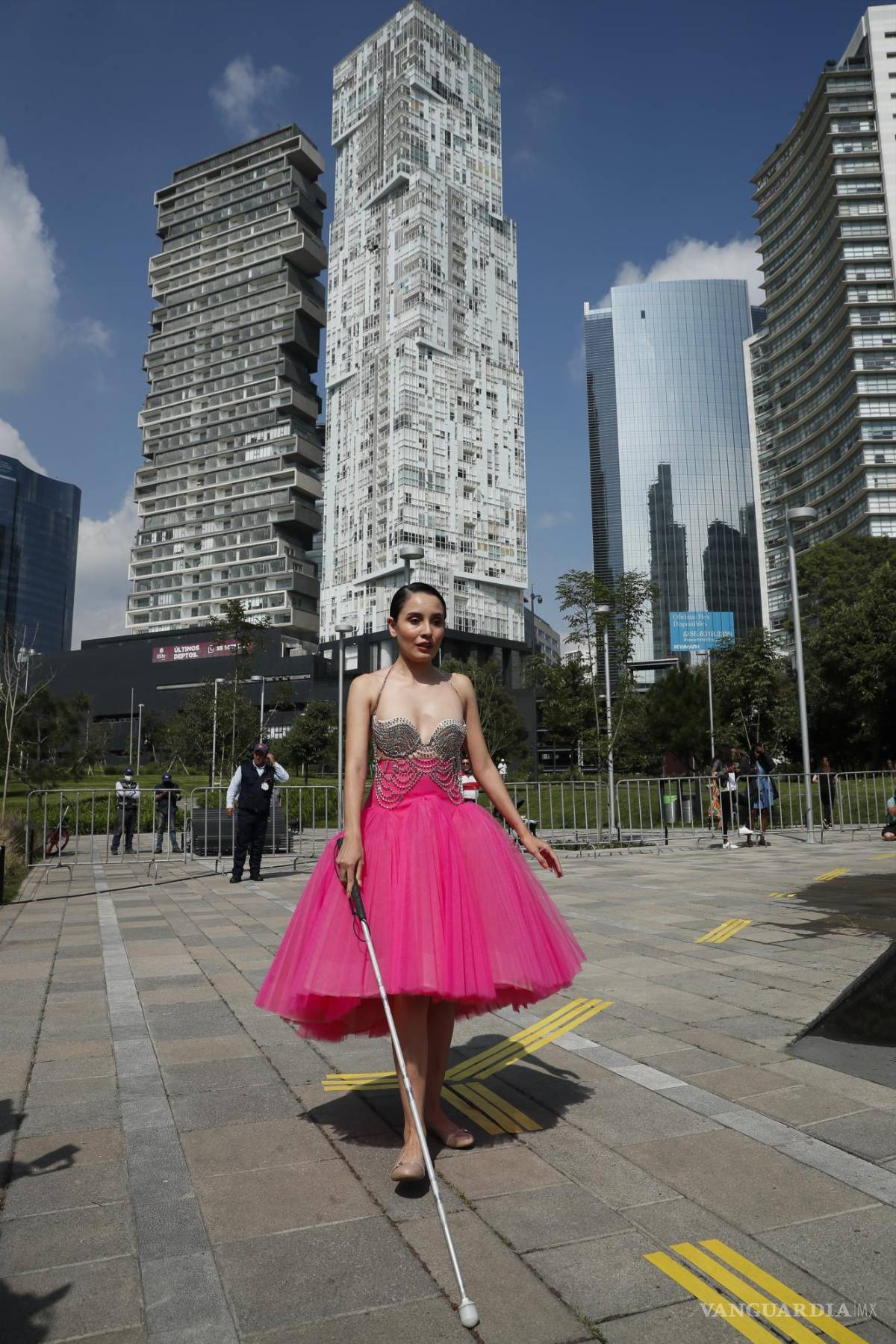 $!Una modelo durante el All Inclusive Runway en el Parque La Mexicana en Ciudad de México (México).