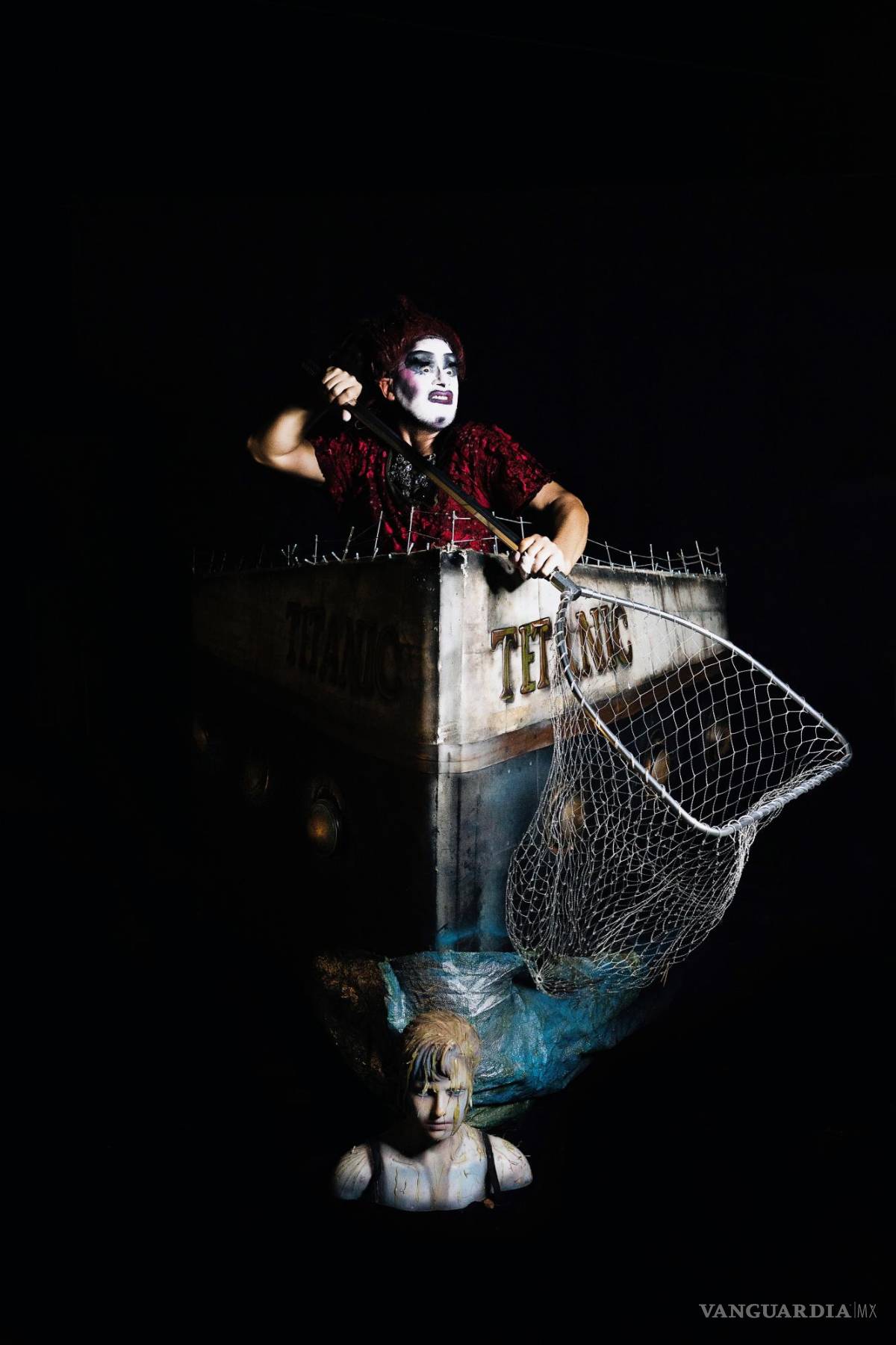 $!Una imagen de la parodia que hace sobre la película Titanic. EFE/Amaia Osuna