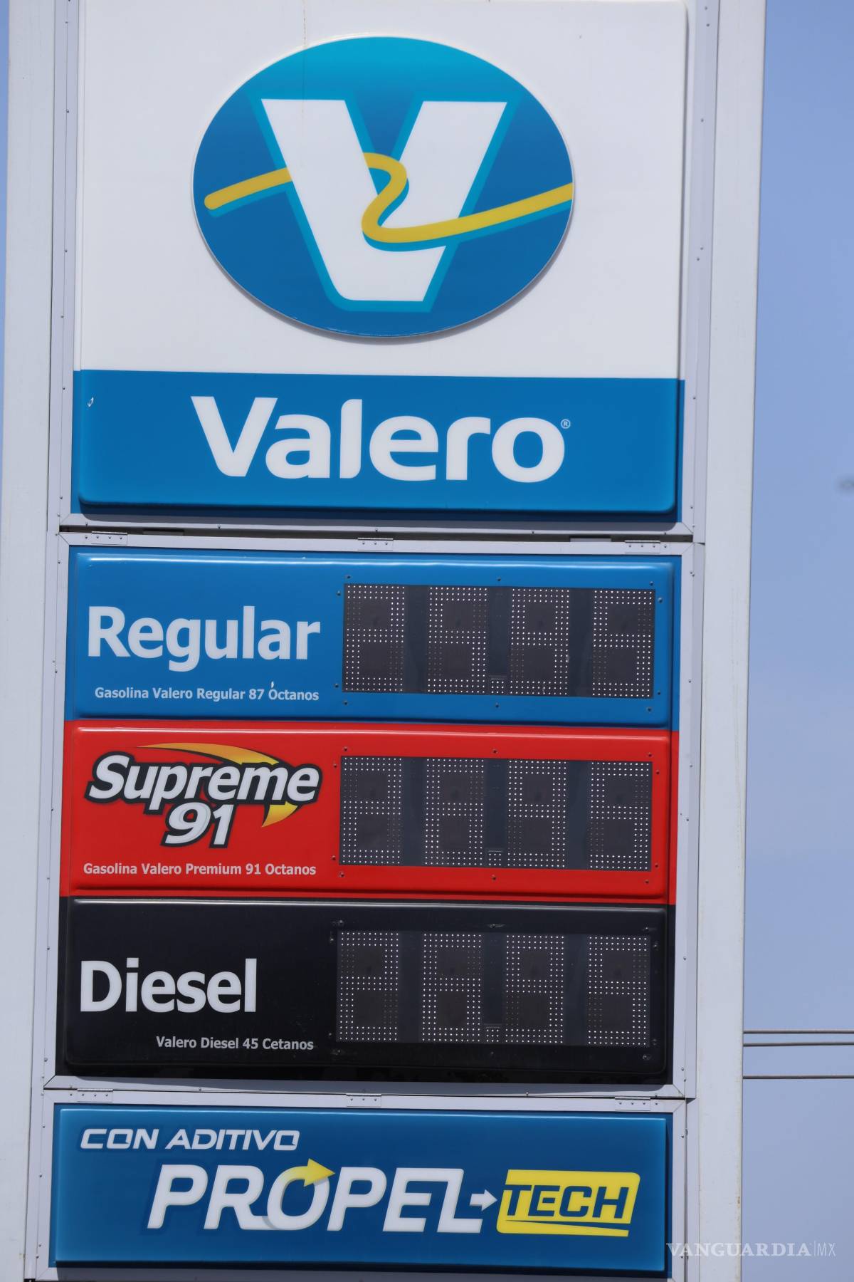 $!La Secretaría de Economía continúa monitoreando las estaciones que no cumplen con el acuerdo de precios.