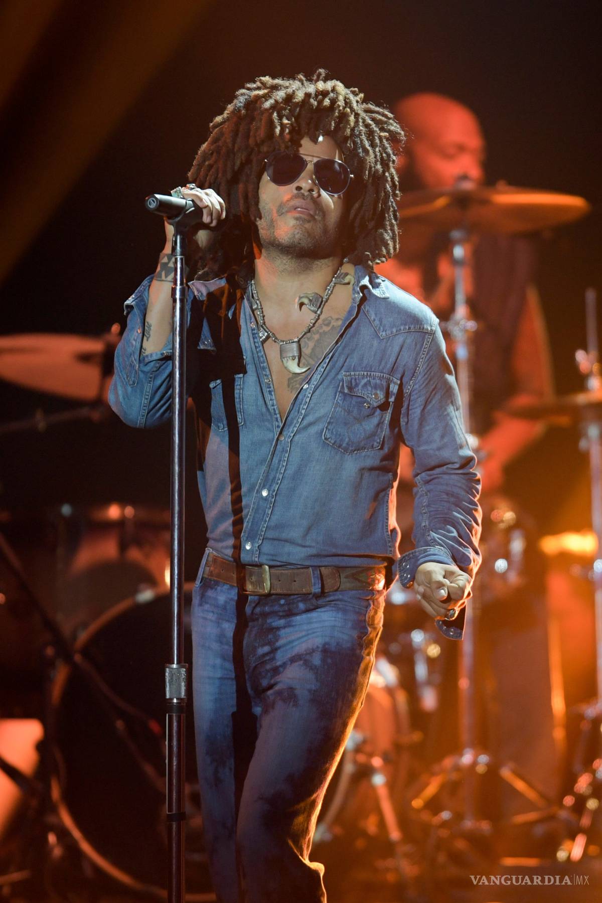 $!A partir de hoy ya puedes escuchar 'Raise Vibration' nuevo disco de Lenny Kravitz