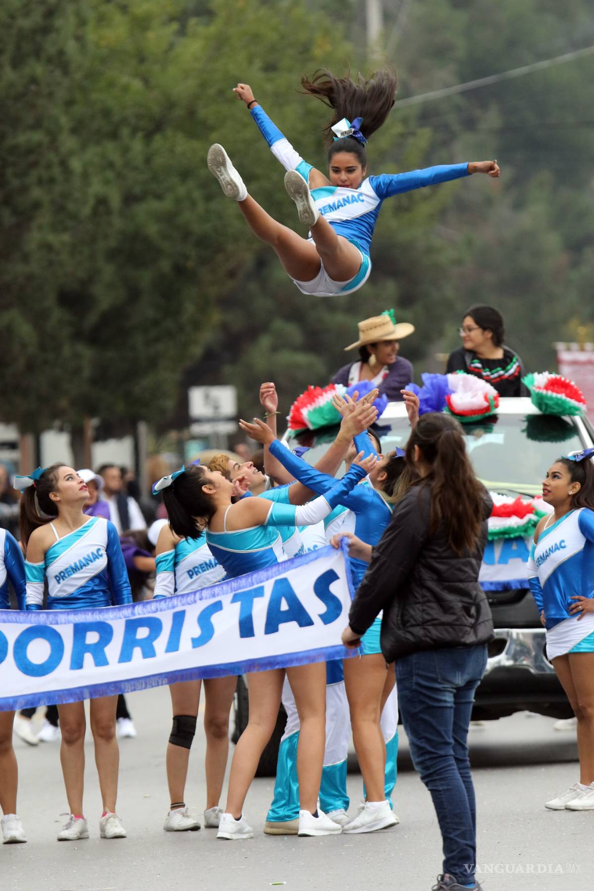 $![FOTOGALERIA] En Saltillo, así se vivió el desfile del 20 de noviembre