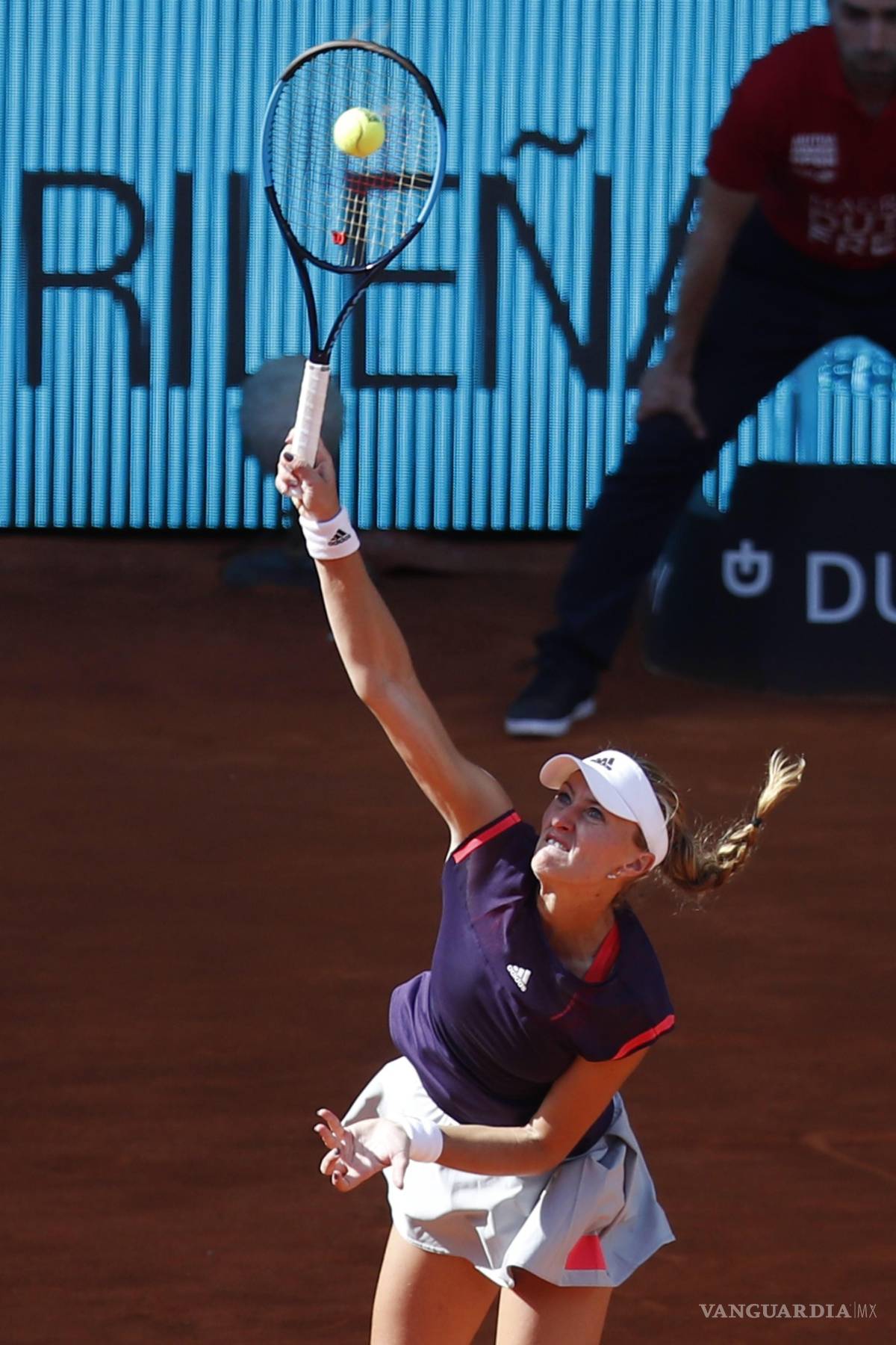 $!Petra Kvitova defiende su campeonato en el Mutua Madrid Open avanzando a la siguiente ronda