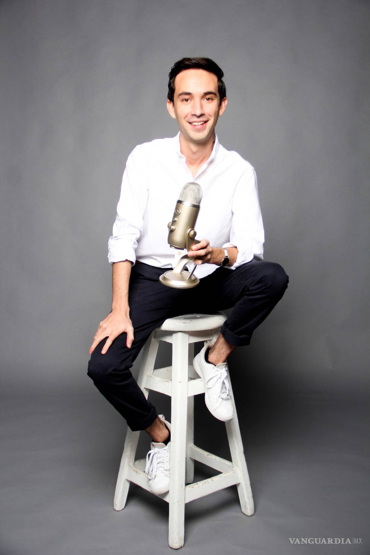 $!Alfonso Aguirre, un escritor y emprendedor saltillense que está conquistando TikTok