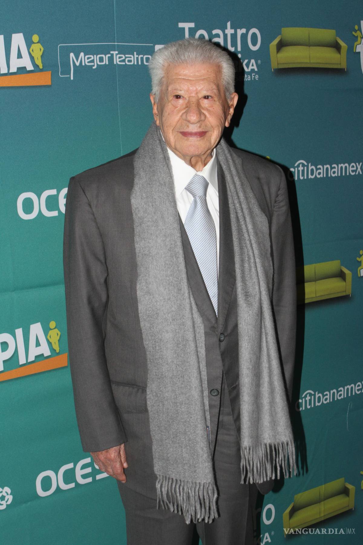 $!A sus 92 años, Ignacio López Tarso goza de exclusividad vitalicia en Televisa