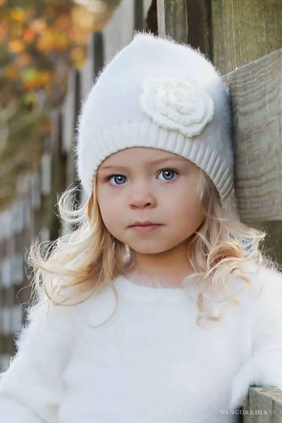 $!Una mujer que adoptó a seis niños revela cómo finalmente.. ¡quedó embarazada!