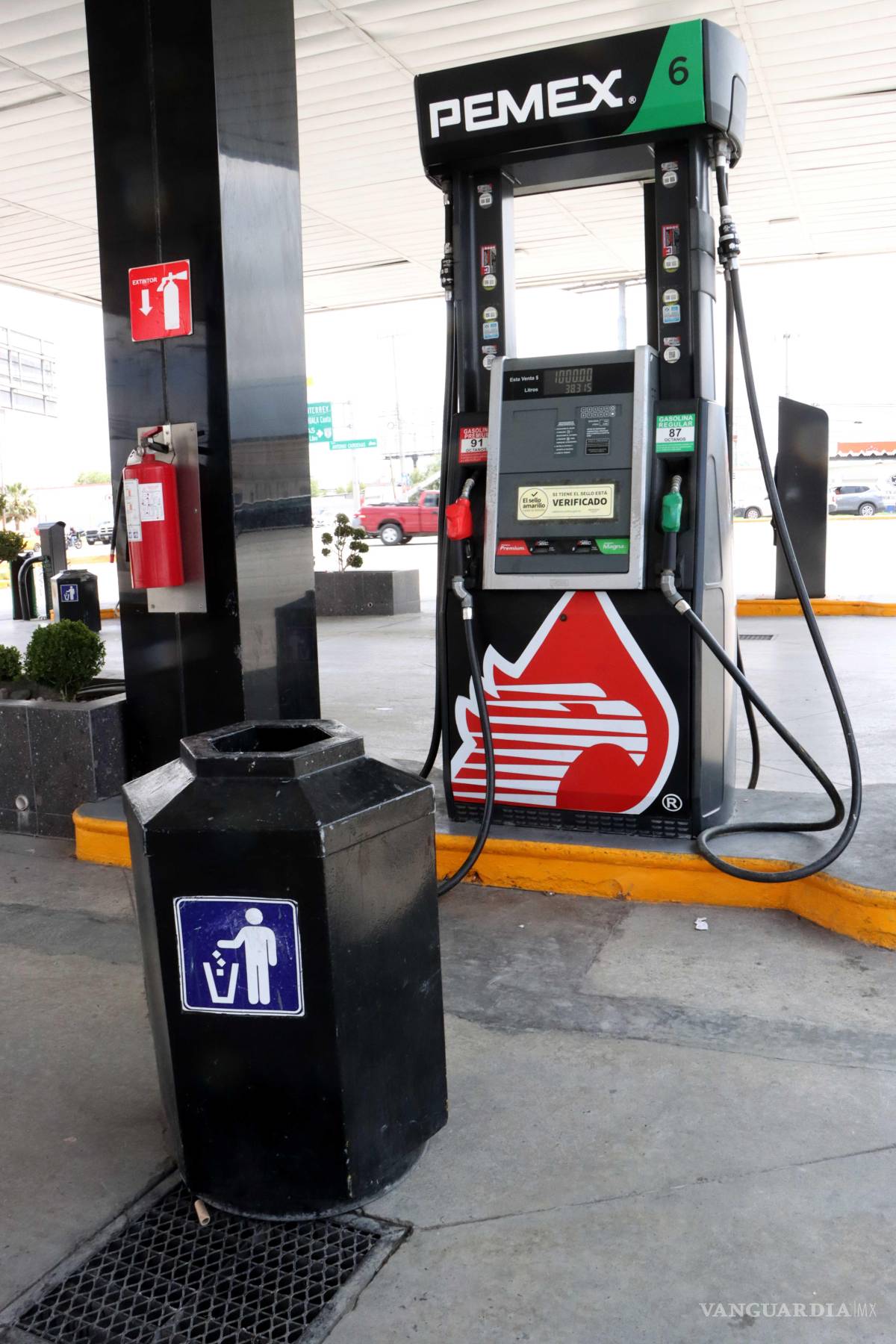 $!Algunas gasolineras ofrecieron únicamente Magna, mientras que otras suspendieron temporalmente el servicio.