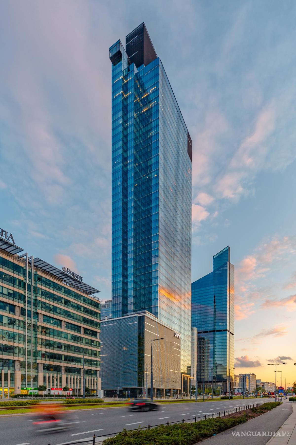 $!Torre Warsaw Unit, en Varsovia, Polonia.