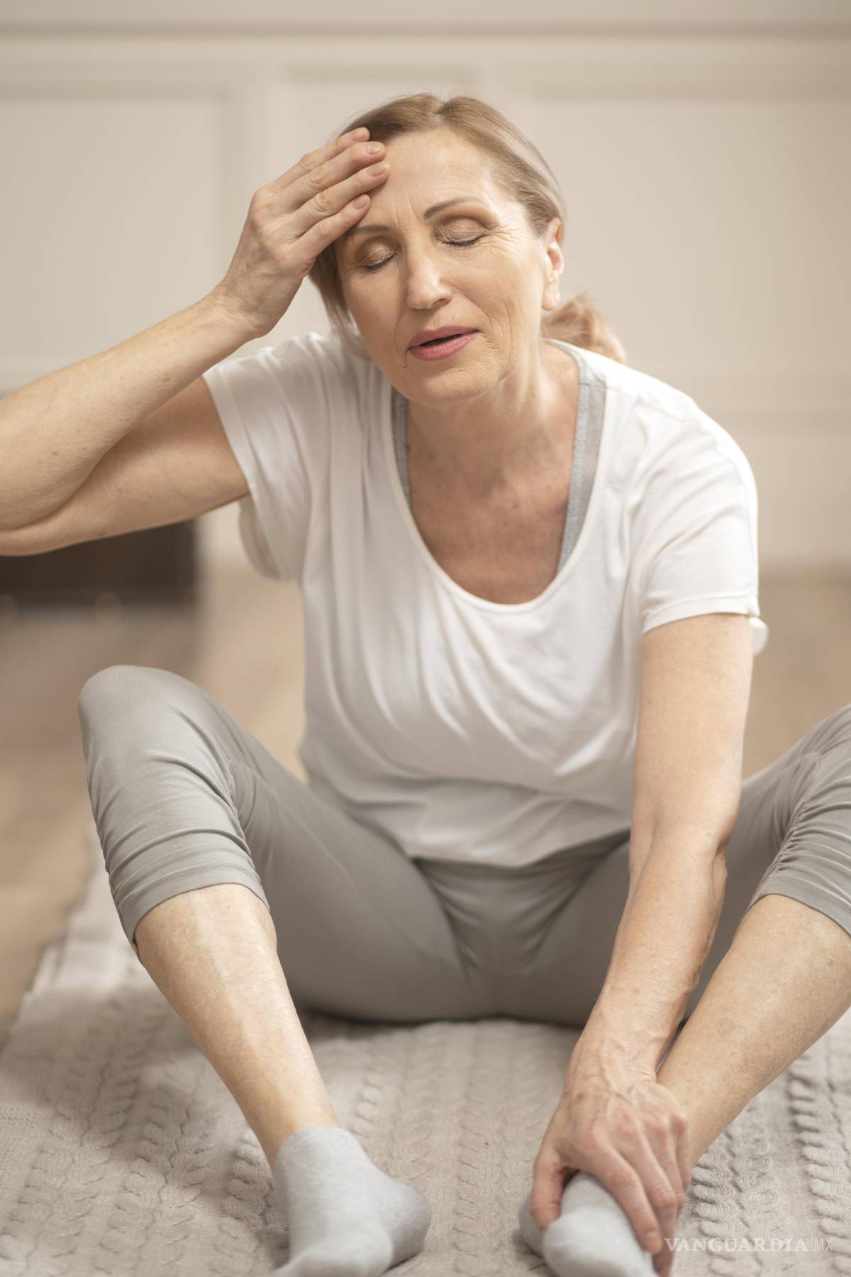 $!El descenso del nivel de estrógenos en sangre es el responsable de la aparición de los síntomas de la menopausia, como los sofocos.