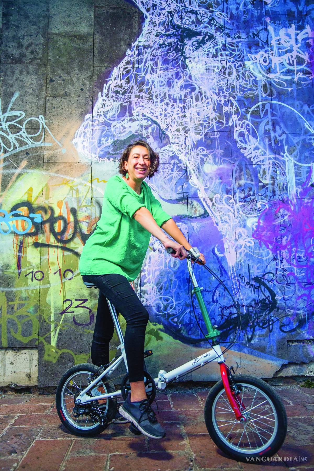 $!Fundó Alterbike, empresa que incluye programas de reinserción social.