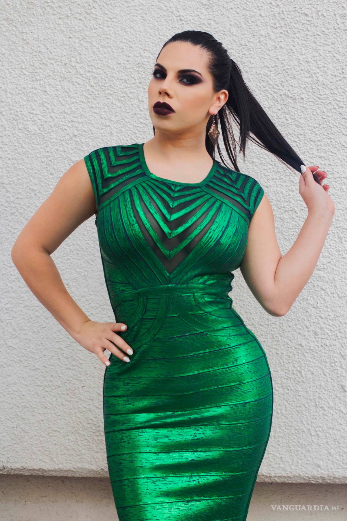 $!Lizbeth Rodríguez incendia el internet con 'MALA' su nuevo roast yourself.