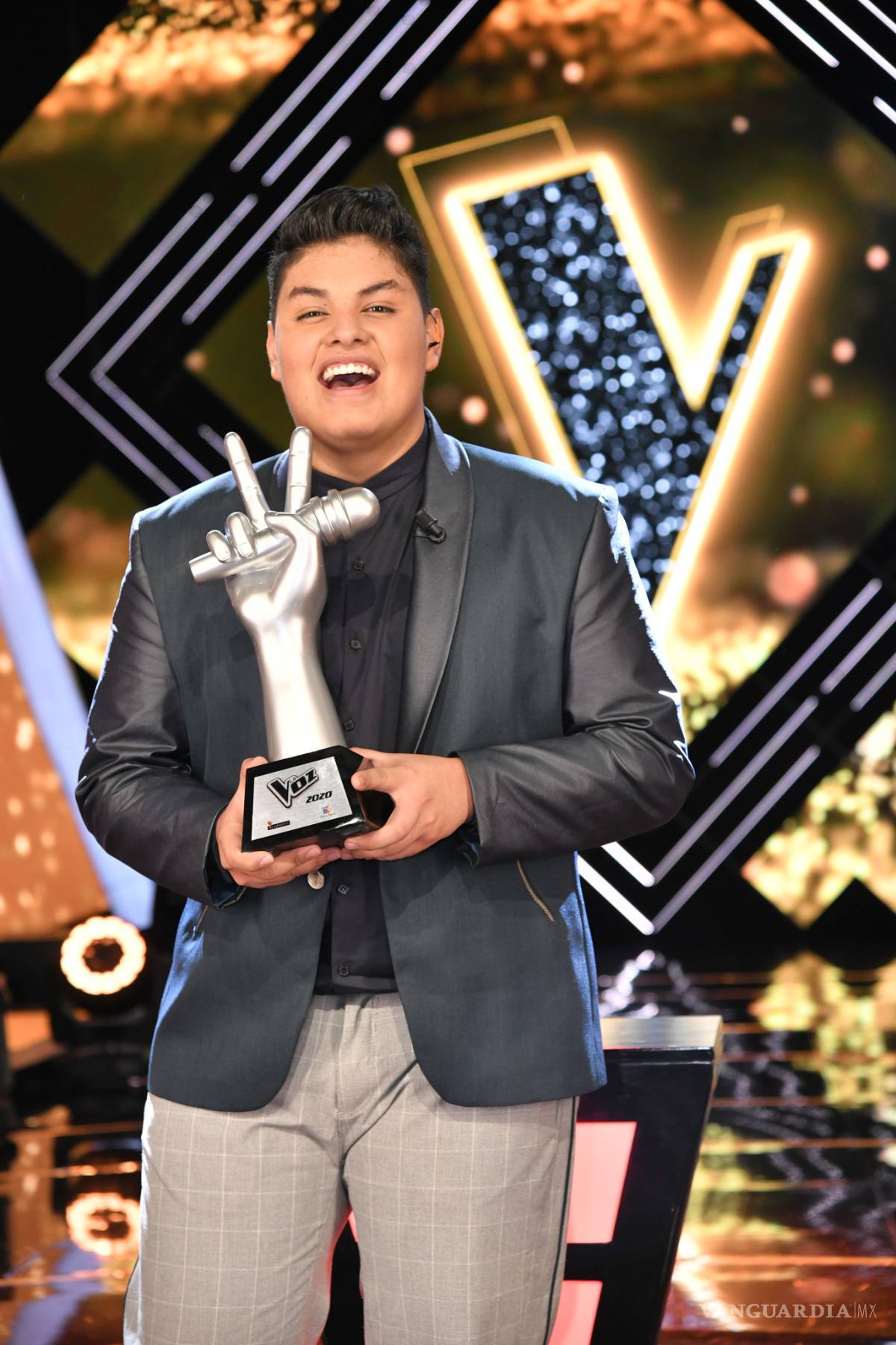 $!Fernando Sujo, el coahuilense que ganó 'La Voz' y el corazón de México