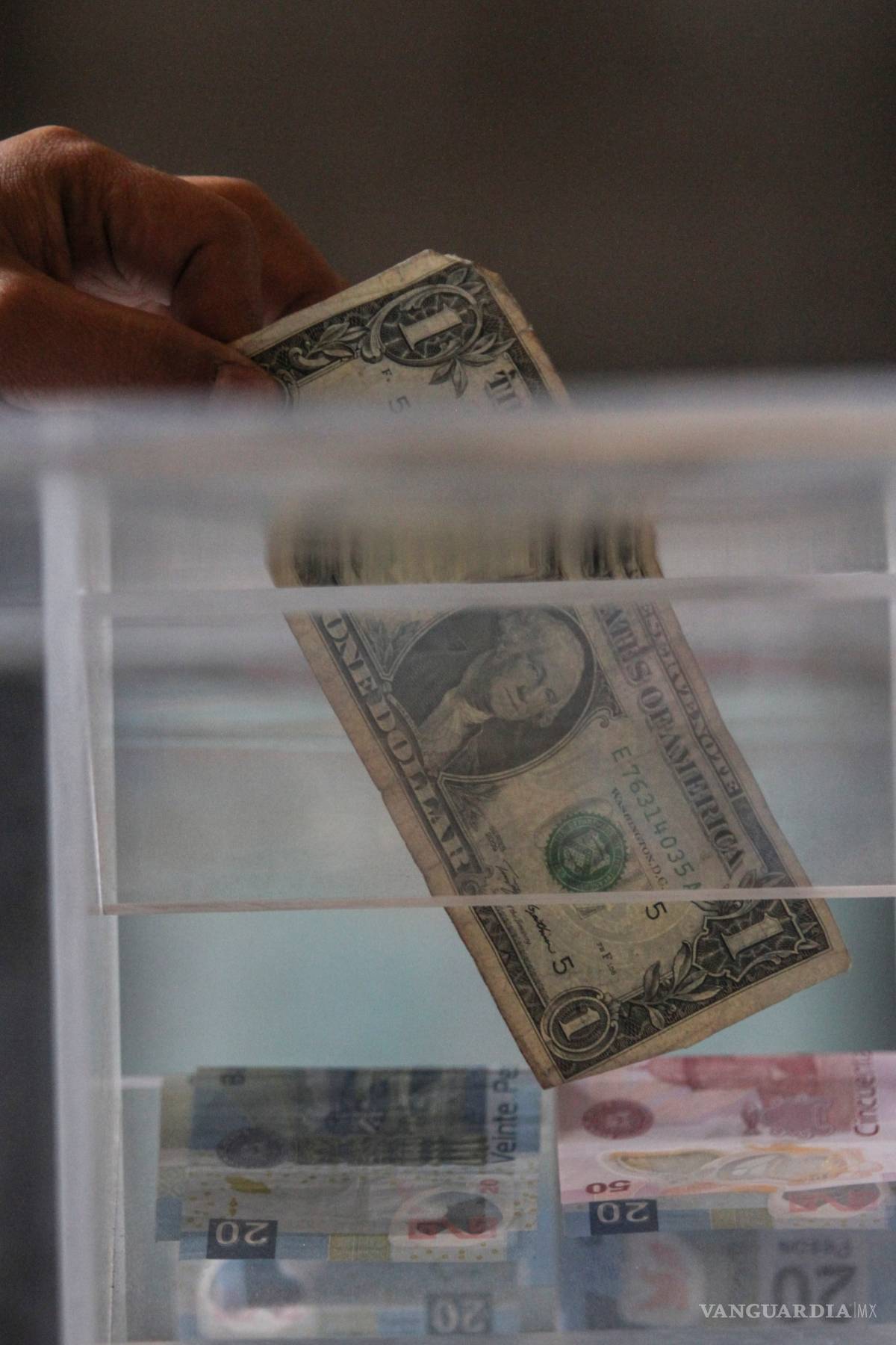 $!Dólar y gasolinas llevarán a la inflación arriba de 4%