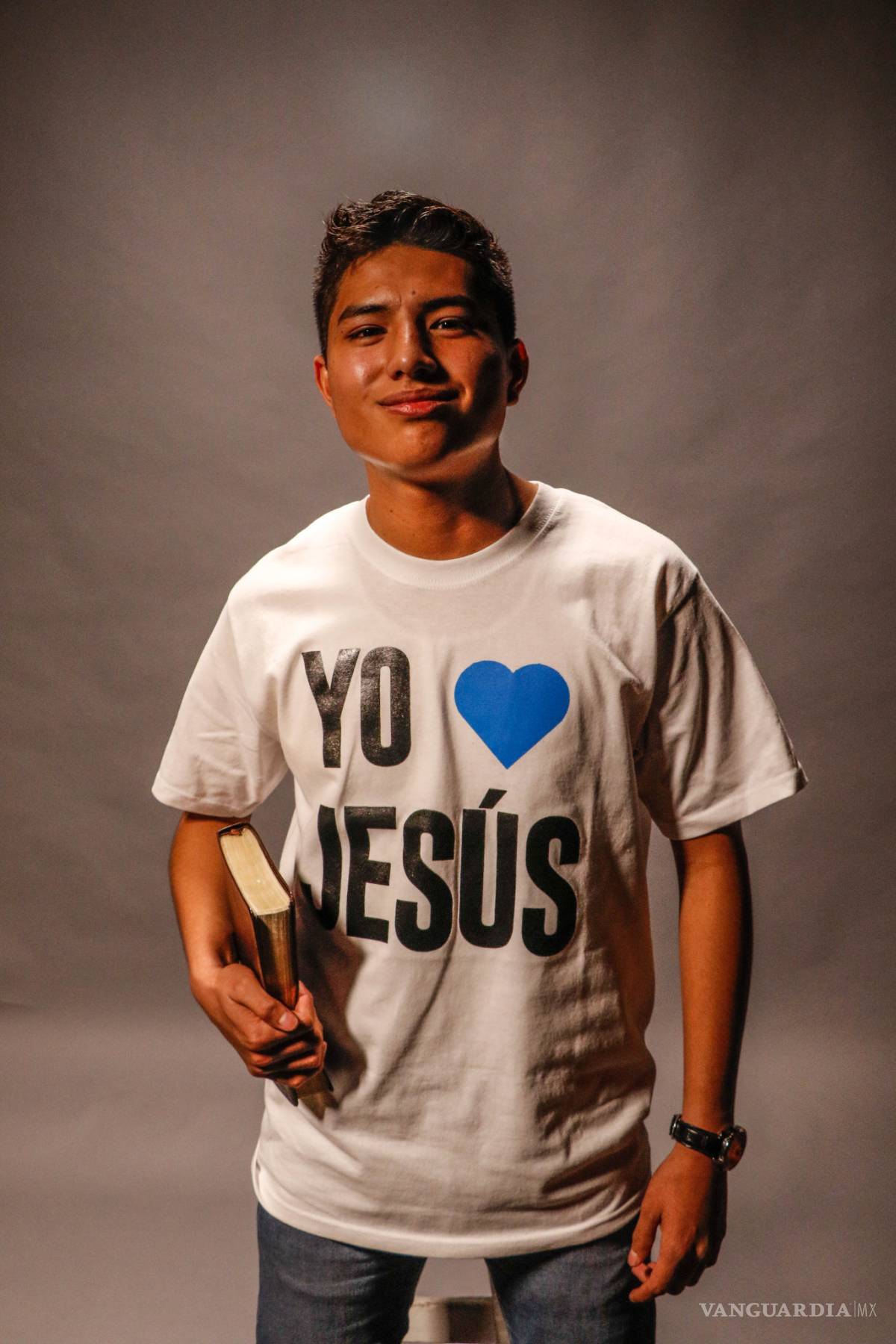 $!Tiene 16 años, vive en Saltillo y rescató a un suicida a punto de saltar de un puente: Esta es su historia (video)