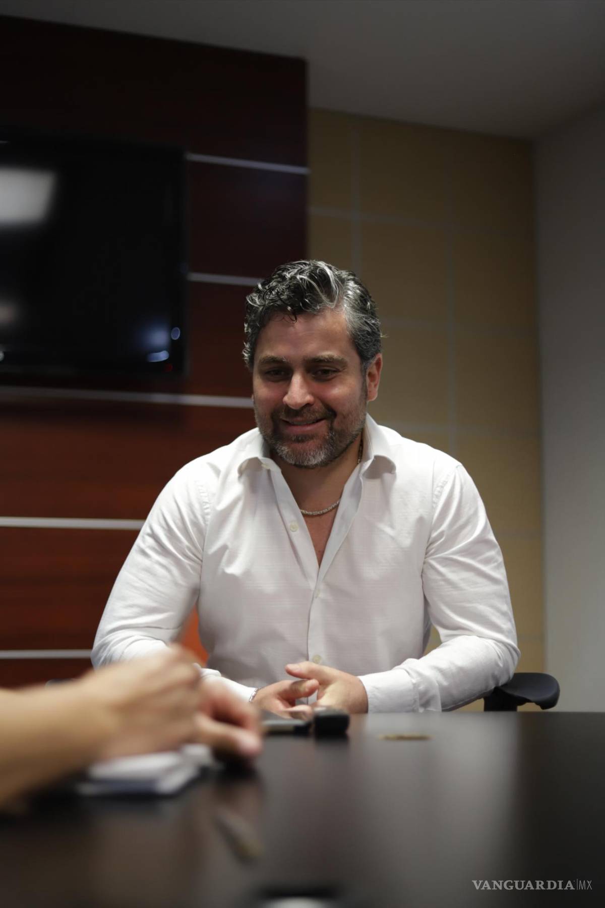 $!Arnoldo Padilla adelanta que habrá ciertos problemas de movilidad en la región con la llegada de Tesla.