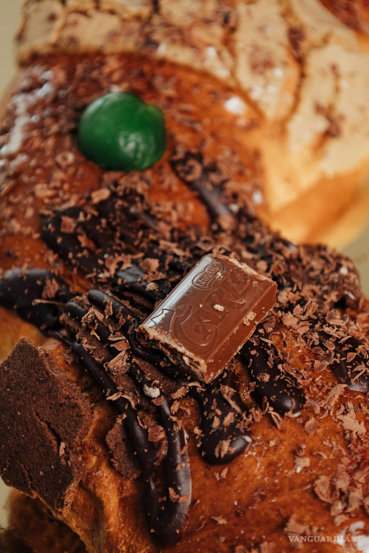 $!La rosca de Carlos V de Delibaguette combina la nostalgia del clásico chocolate con un relleno cremoso que encanta a todas las generaciones.