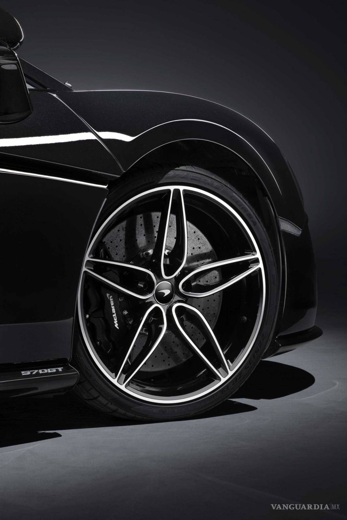 $!McLaren 570GT Black Collection, siempre apuesta todo al negro