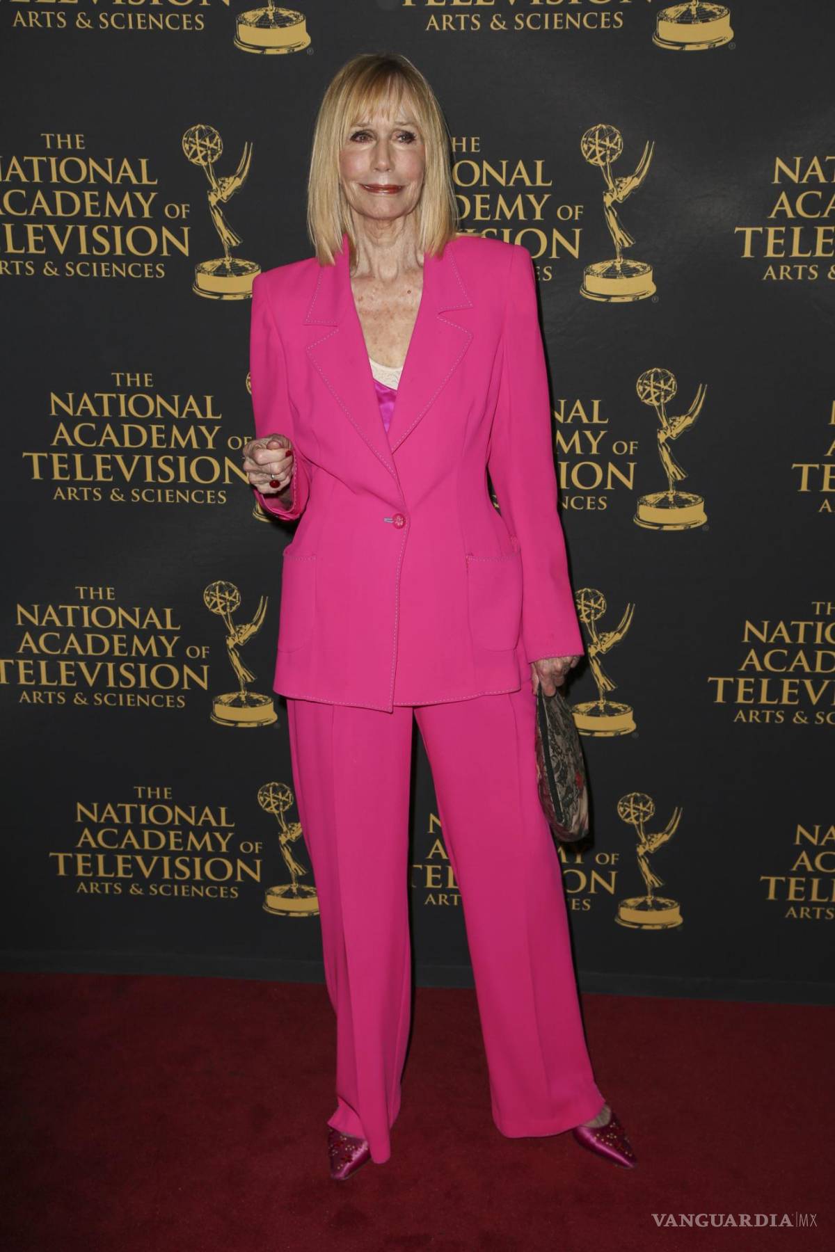 $!Sally Kellerman llega la ceremonia de los Daytime Creative Arts Emmy Awards el 24 de abril de 2015 en Universal City, California. AP/Rich Fury/Invision