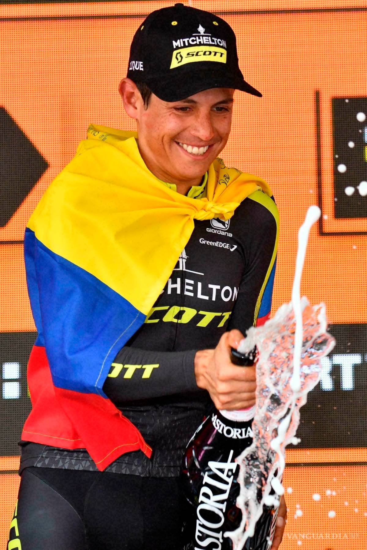 $!El colombiano Esteban Chaves gana la etapa 19 del Giro de Italia