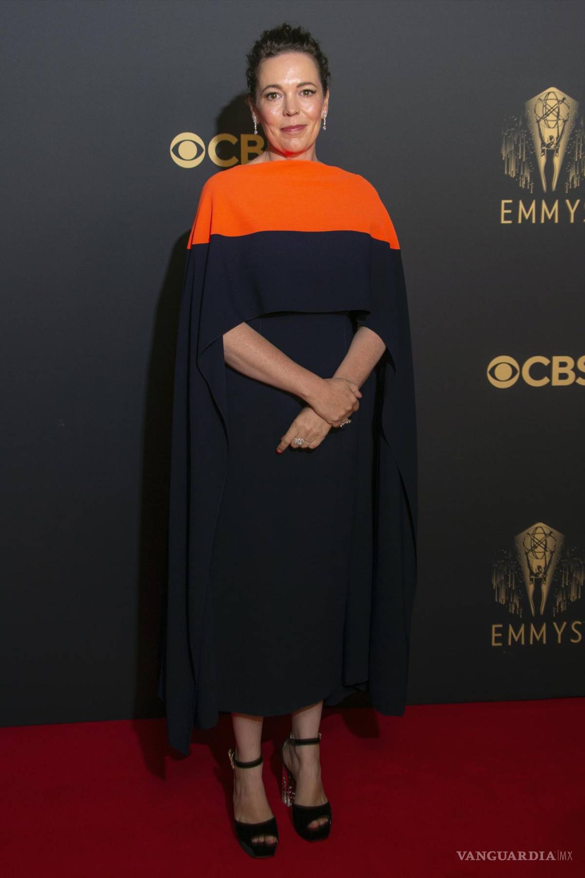 $!Olivia Colman es la favorita para llevarse el Premio a Mejor Actriz en una serie de drama por “The Crown”.