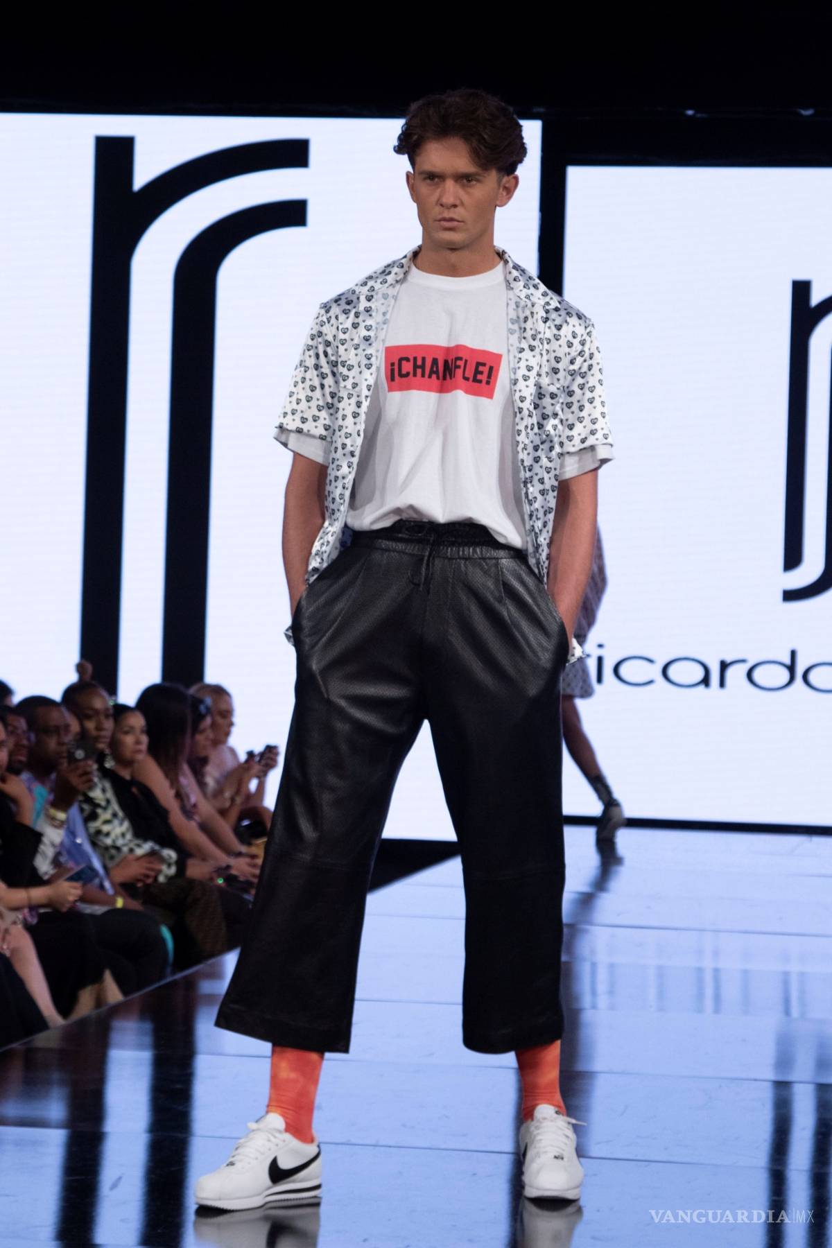 $!Ricardo Seco lleva al "Chapulín Colorado" a la Semana de la Moda de Nueva York