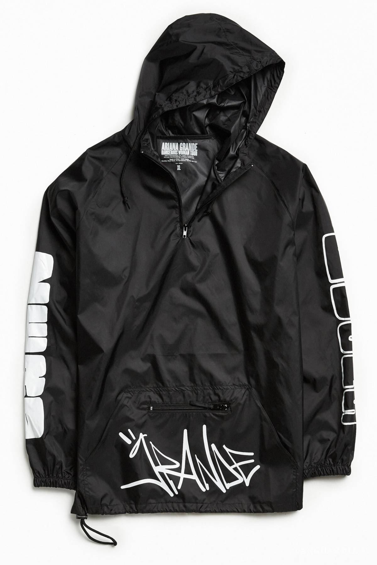 $!Ariana Grande y Urban Outfitters revelan colección exclusiva de ropa del Tour Dangerous Woman