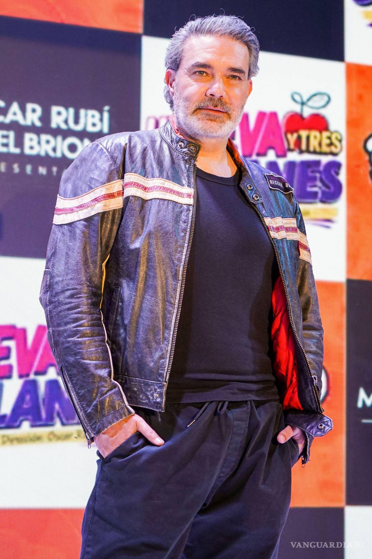 $!Personaje. Mauricio Islas regresa al teatro con una historia de amistad, romance y situaciones inesperadas que promete conquistar al público saltillense.