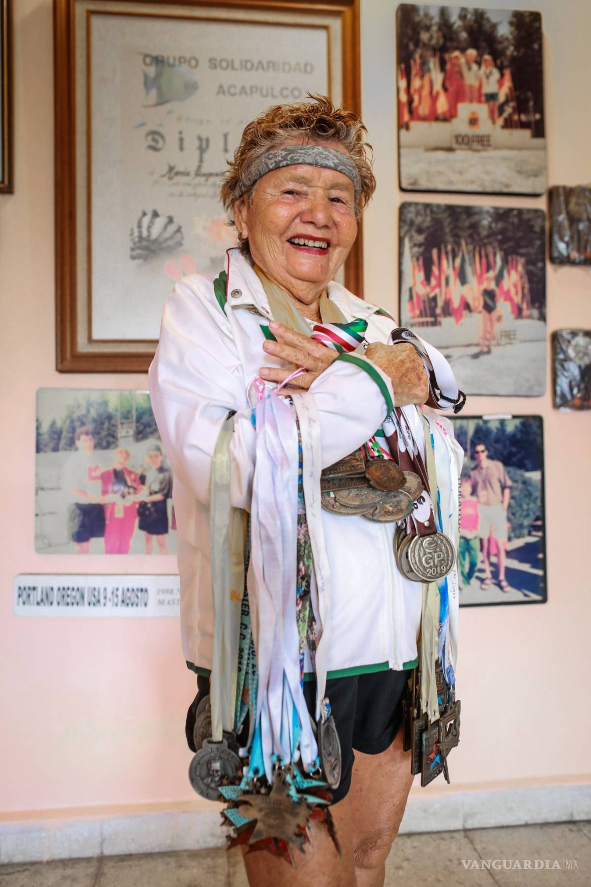 $!Maru Walls a sus 82 años es la mujer con más récords de nado en México
