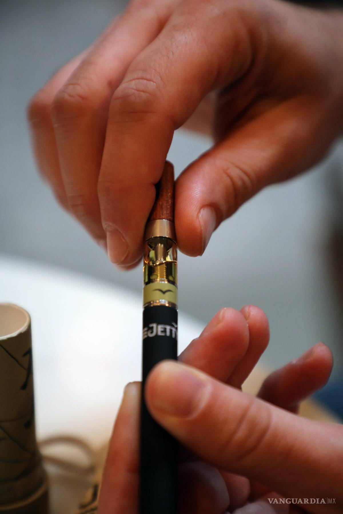 $!Un cigarrillo electrónico en San Francisco el 8 de octubre de 2019.