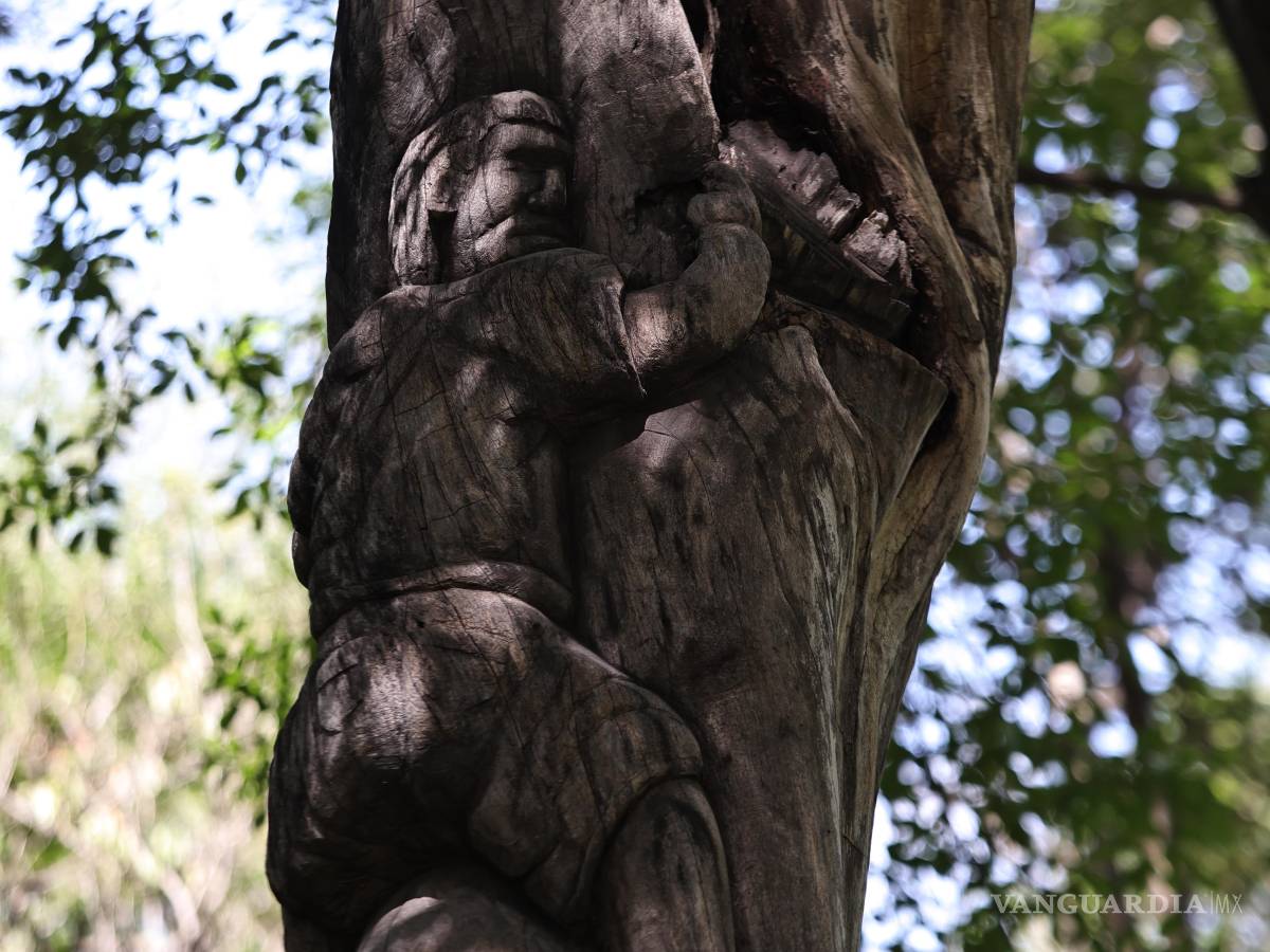 $!En la alameda se encuentran varias obras plásticas de este estilo que interactúan con el ambiente de este espacio público.