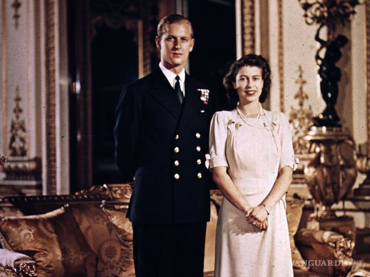 $!La vida de la Reina Isabel II en 20 icónicas fotografías