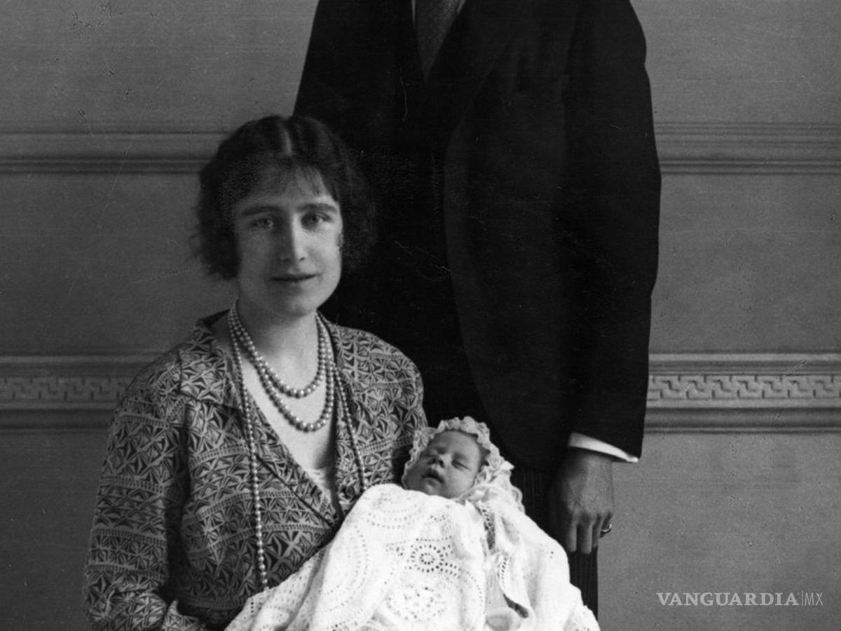 $!La vida de la Reina Isabel II en 20 icónicas fotografías