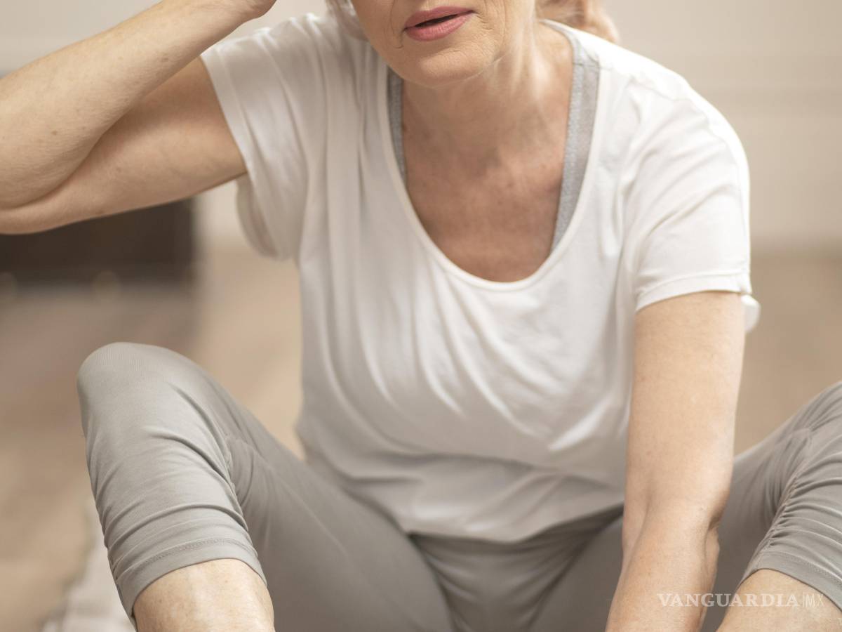 $!El descenso del nivel de estrógenos en sangre es el responsable de la aparición de los síntomas de la menopausia, como los sofocos.