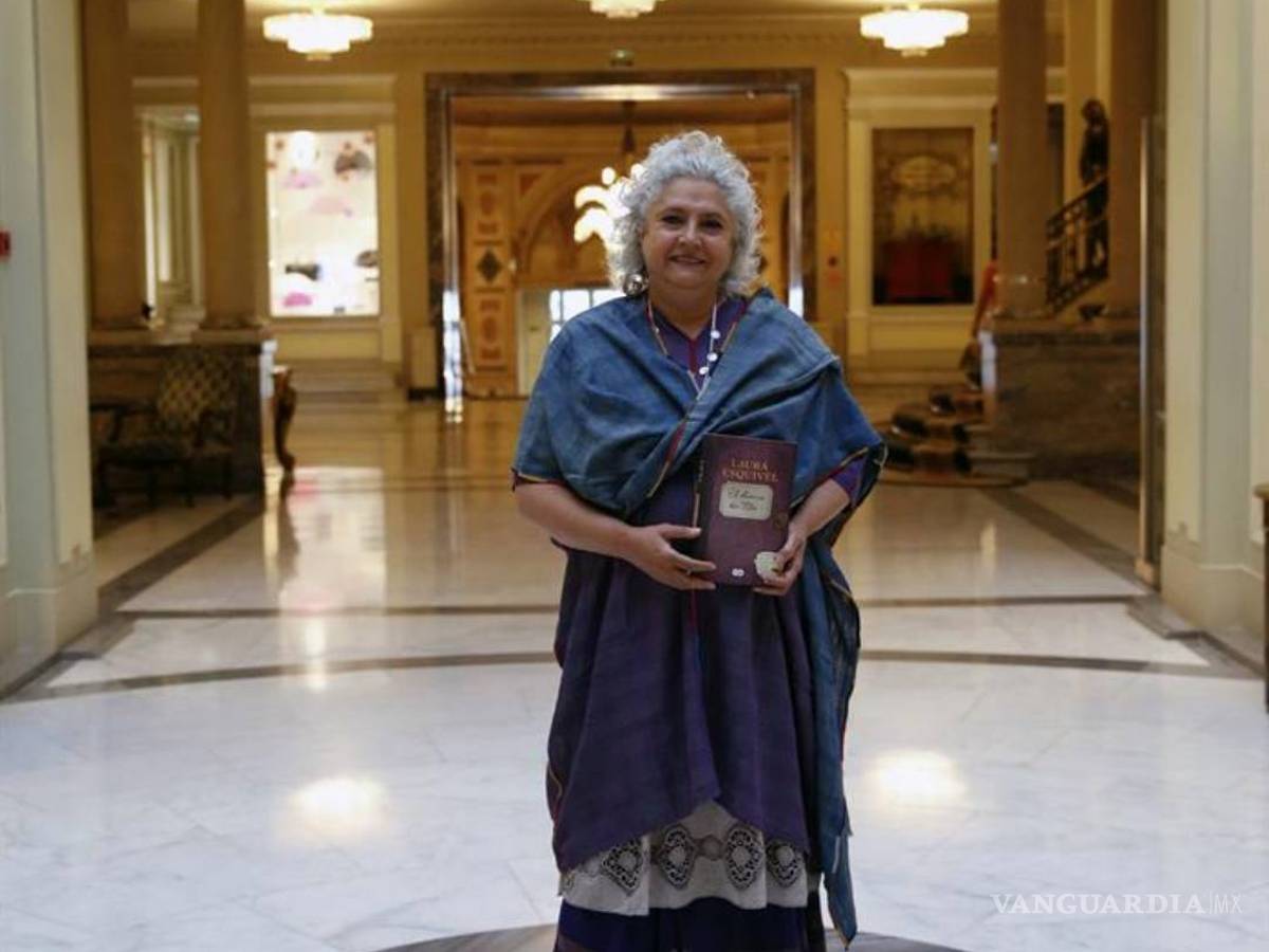 $!Deseo "tocar" de nuevo corazón de la gente con "El diario de Tita”: Esquivel