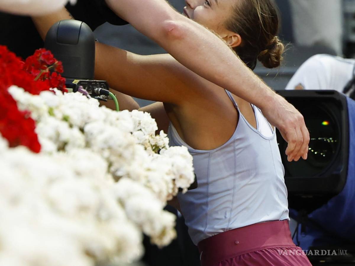 $!Aryna festejó su segundo título en Madrid con su pareja.