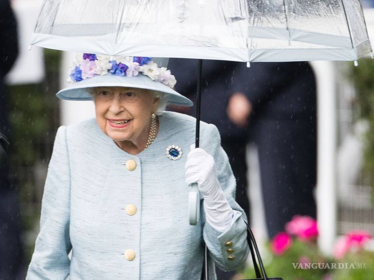 $!La vida de la Reina Isabel II en 20 icónicas fotografías