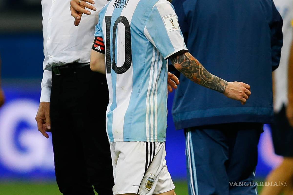 $!Estos son los 8 entrenadores de Lionel Messi en la albiceleste