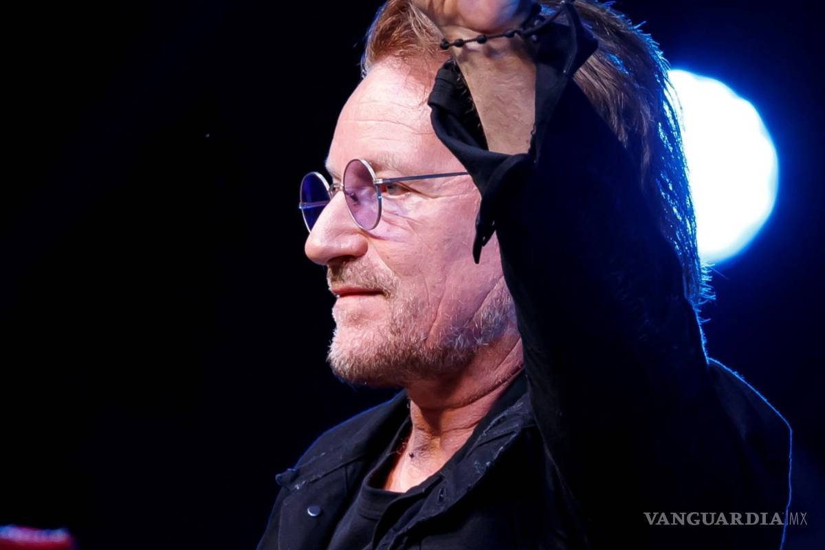 $!Bono dice que el narcotráfico es "una carga muy injusta para México”