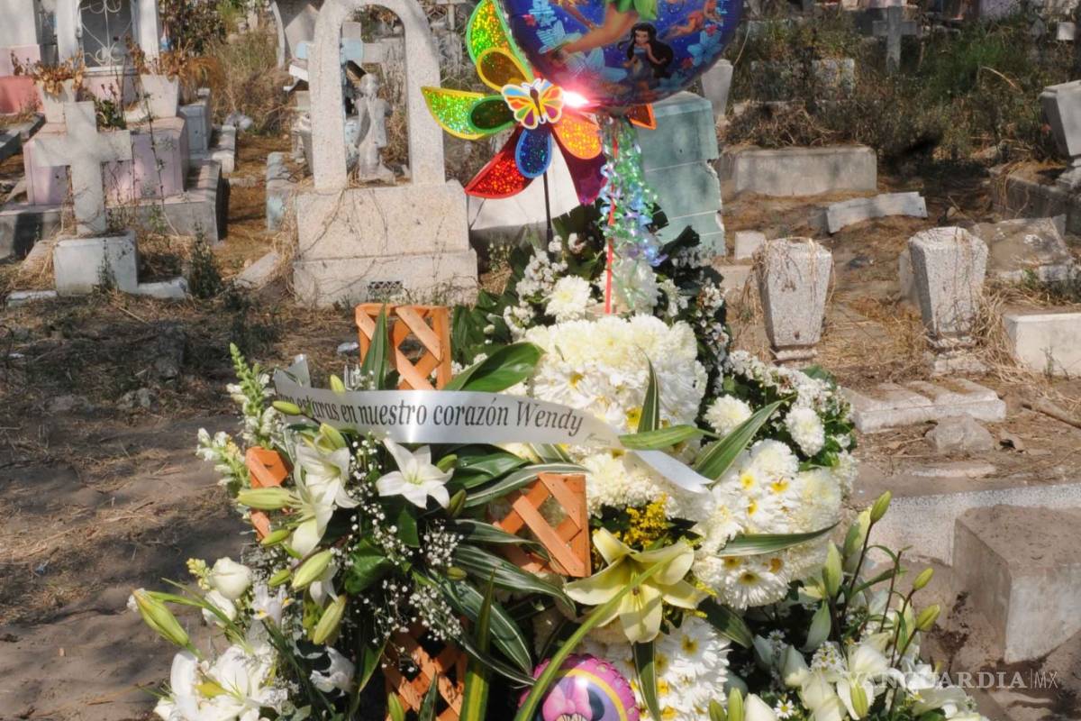 Ante virus quedan sin espacio en panteón de Valle de Chalco