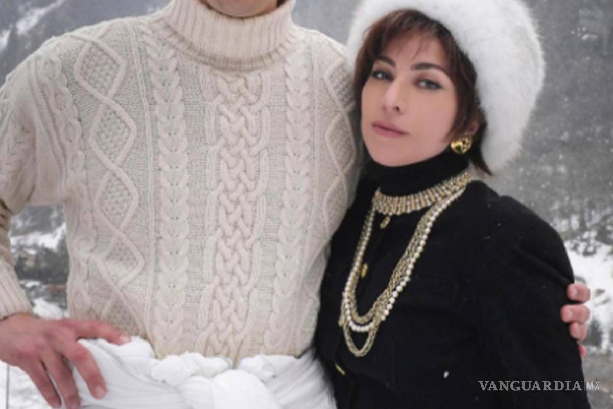 $!Otras imágenes que impactaron fue el primer look de la pareja, una instantánea que fue tomada en la ciudad de Gressoney en los Alpes italianos.